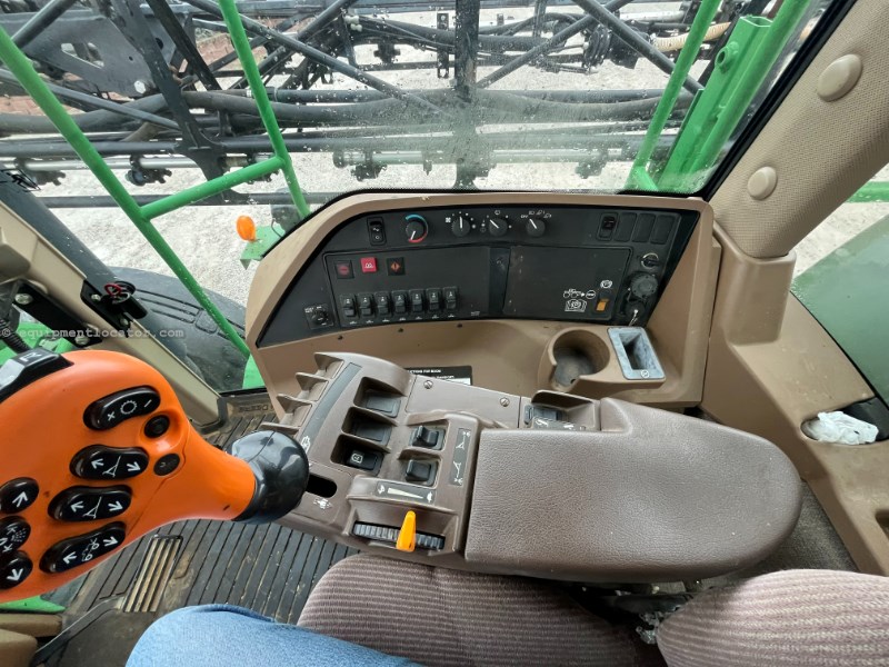 2009 John Deere 4830 Image 33