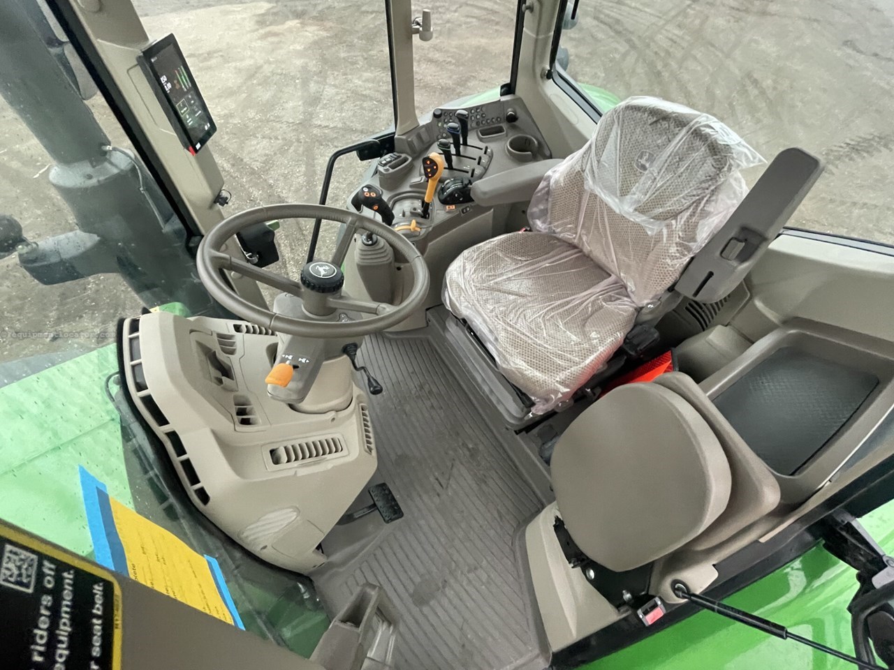 2025 John Deere 6M 115 Image 22