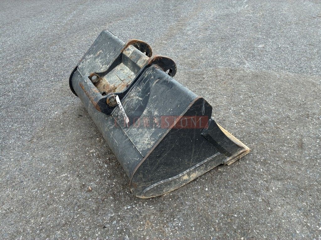 Bobcat 36" Grading Bucket Image 6