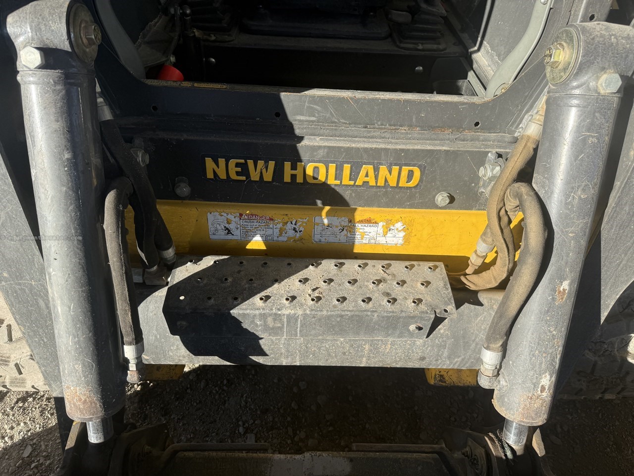 2013 New Holland C232 Image 10