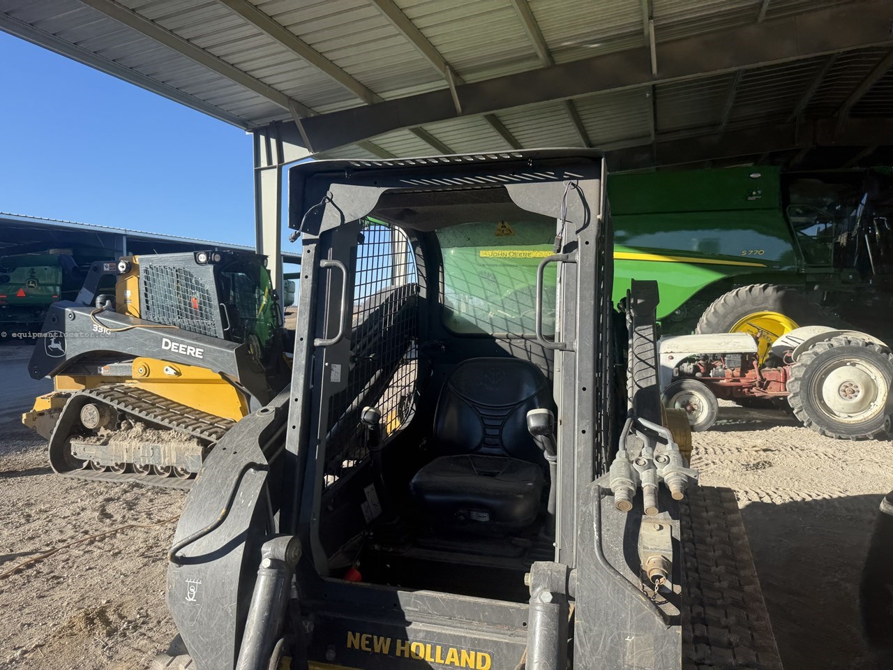 2013 New Holland C232 Image 11