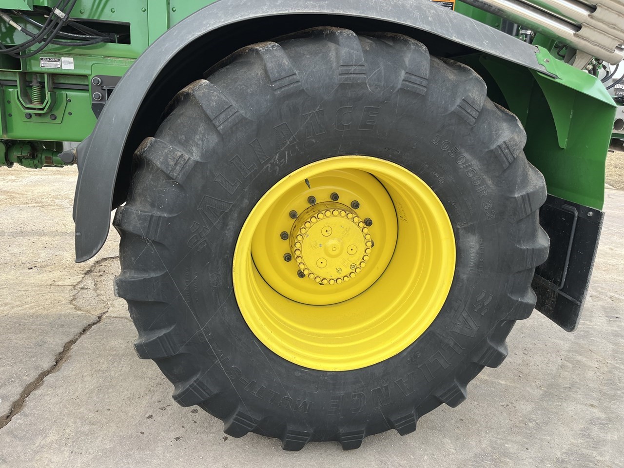 2022 John Deere 800R Image 10