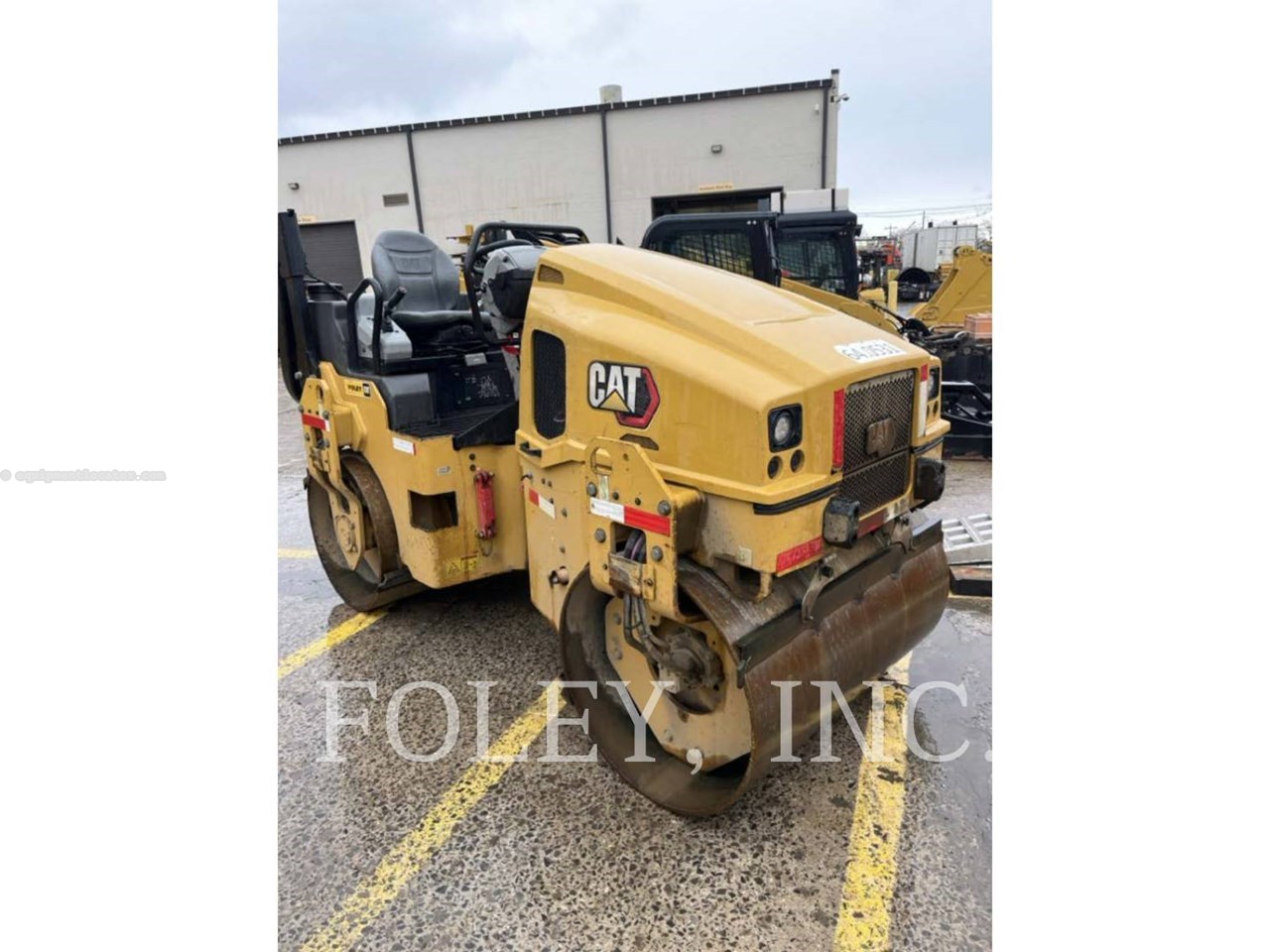 2022 Caterpillar CB4.0-03 Image 10