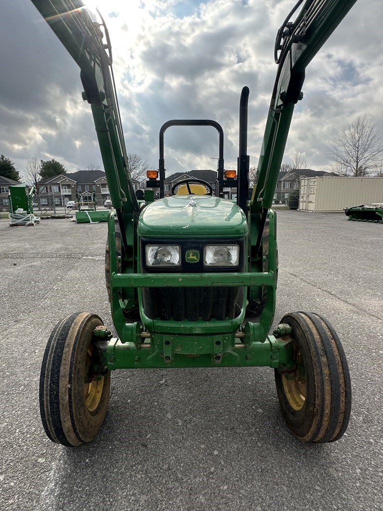 2011 John Deere 5065E Image 10