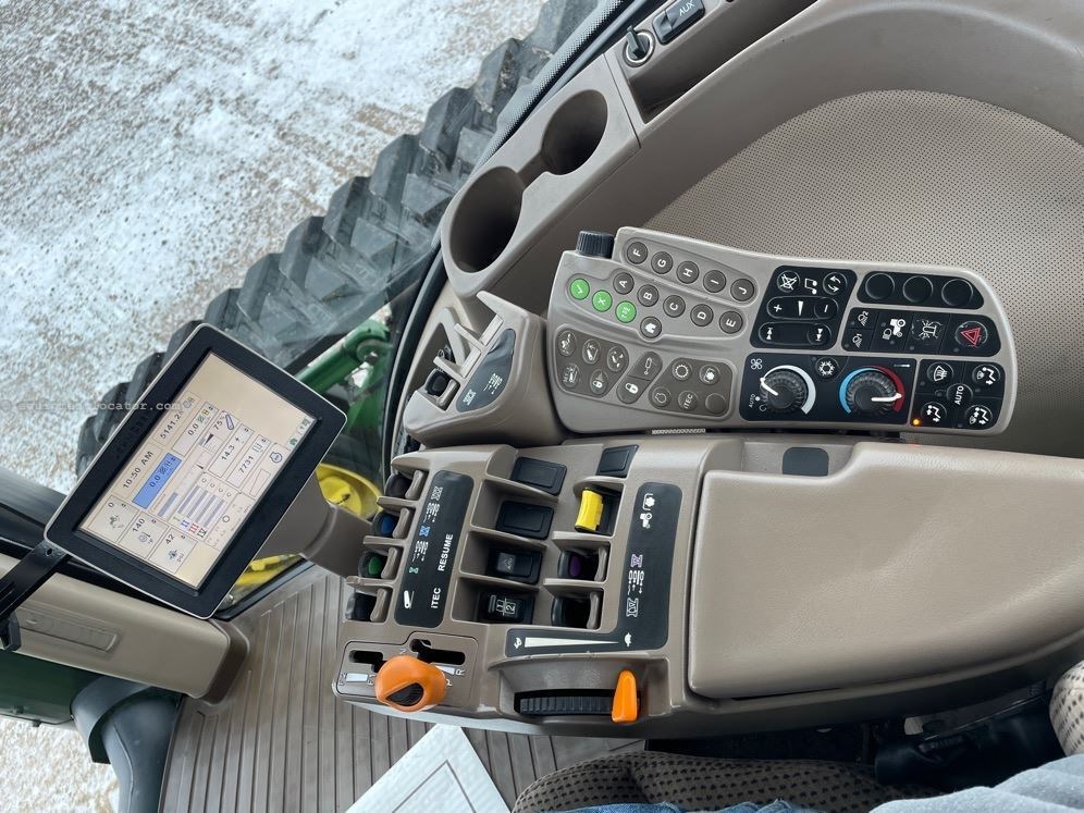 2013 John Deere 8360RT Image 30