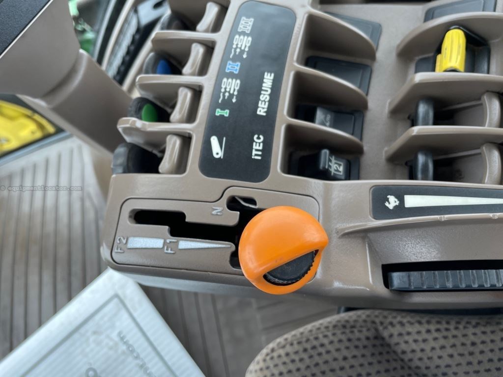 2013 John Deere 8360RT Image 32