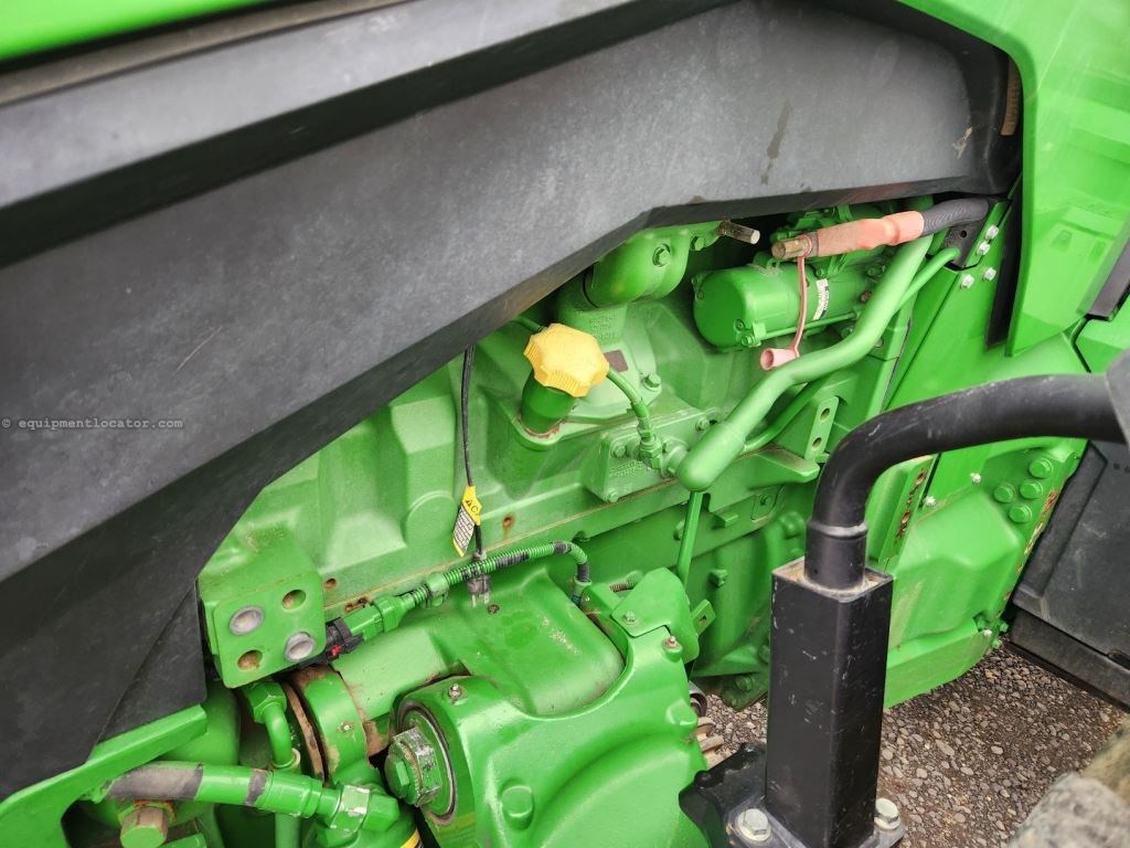 2021 John Deere 8R 370 Image 10