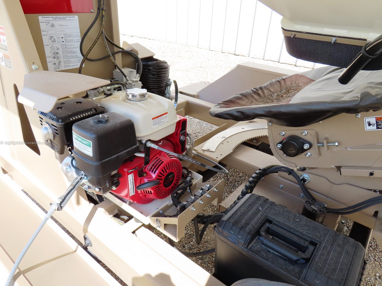 2025 Unverferth 410XL Image 10