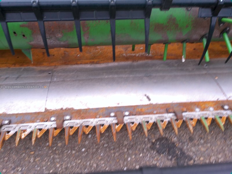 1998 John Deere 920 Image 10