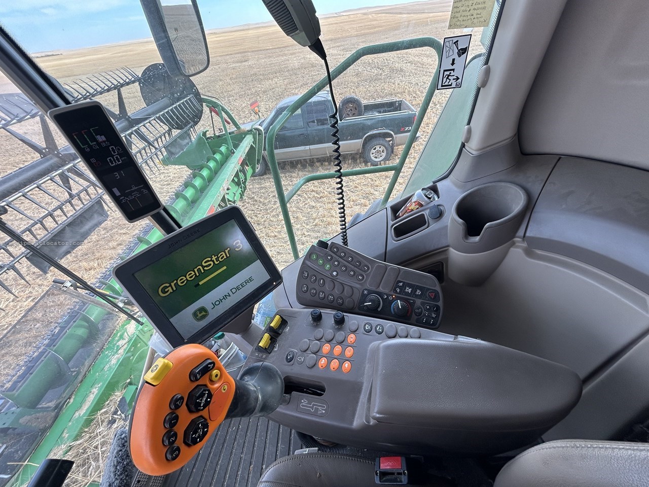 2014 John Deere S690 Image 10