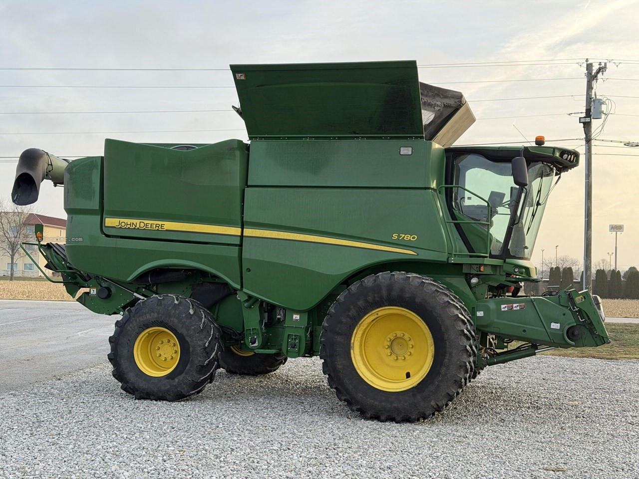 2018 John Deere S780 Image 4