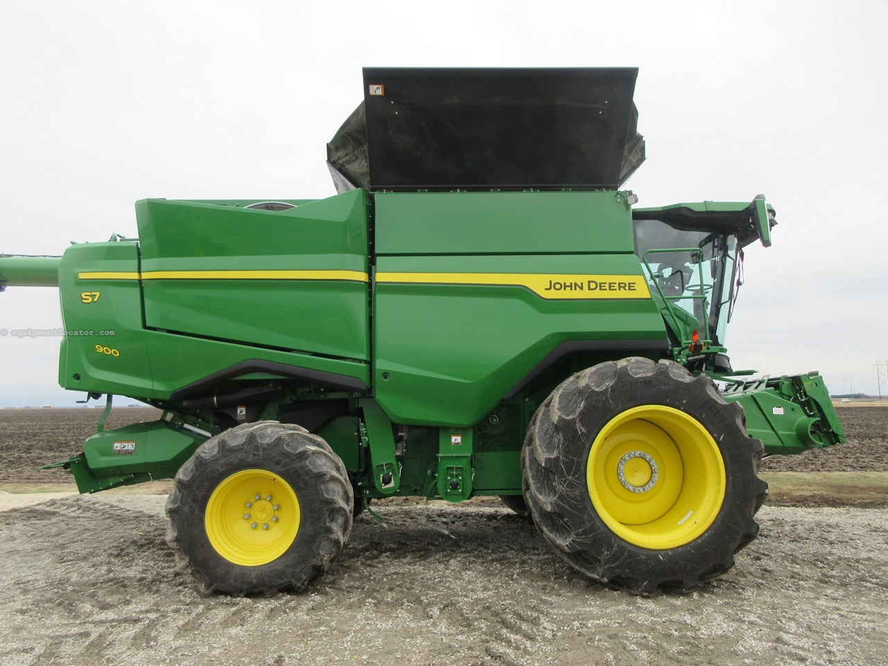 2025 John Deere S7 900 Image 4