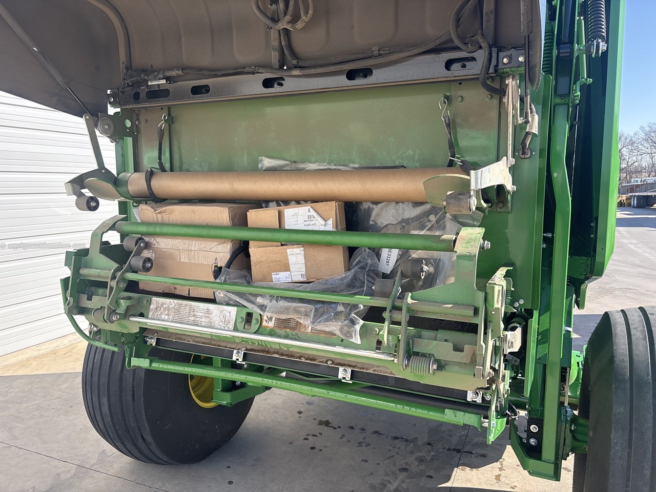 2024 John Deere 461M Image 10