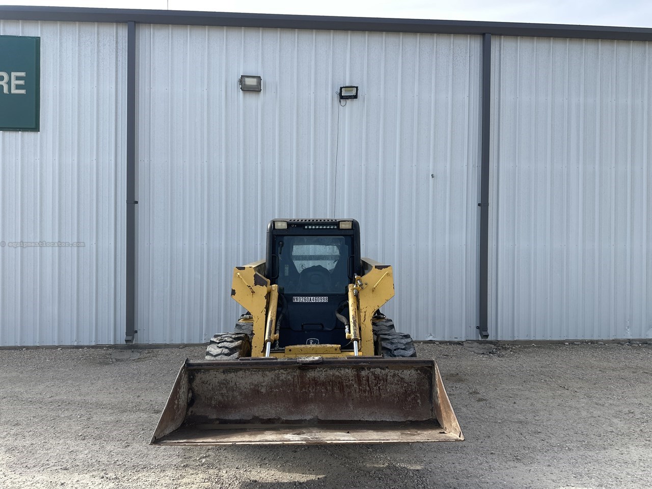 2002 John Deere 260 Image 10