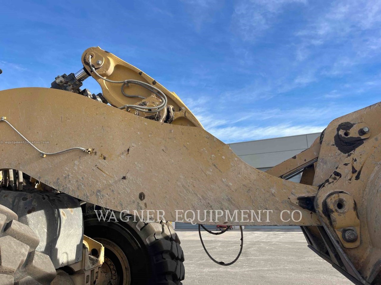 2017 Caterpillar 982M AG Image 18