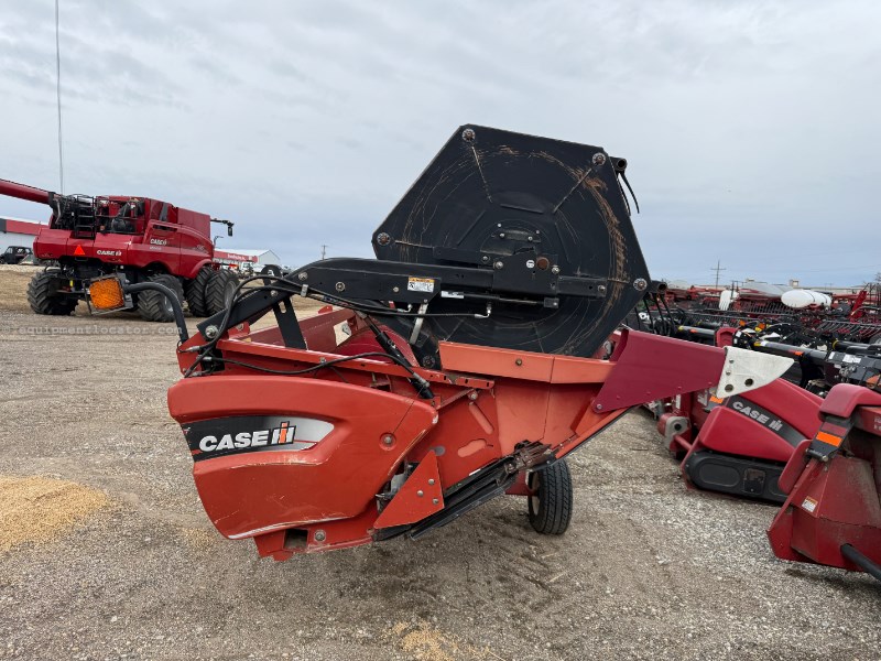 2010 Case IH 2020 25' Image 6