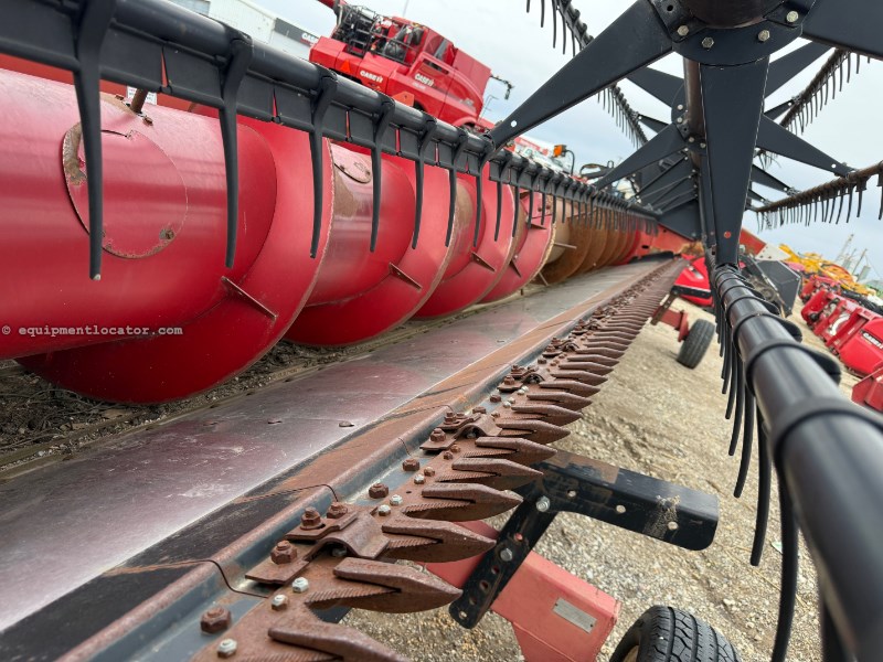 2010 Case IH 2020 25' Image 8