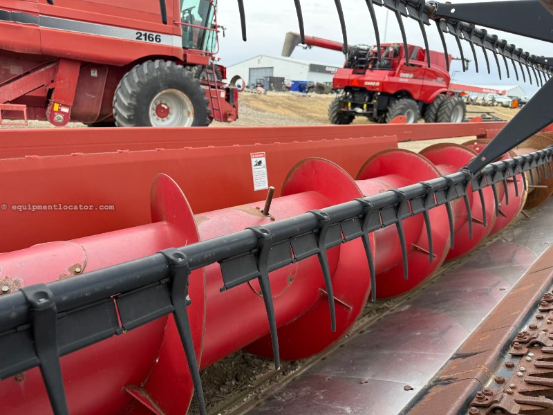 2010 Case IH 2020 25' Image 9