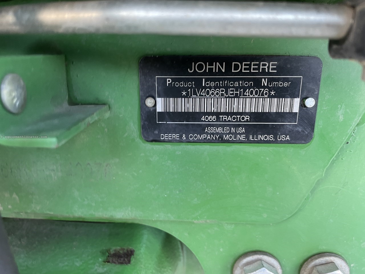 2015 John Deere 4066R Image 10