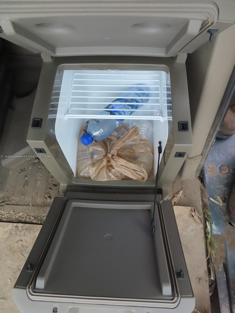 2025 Hagie STS16 Image 32