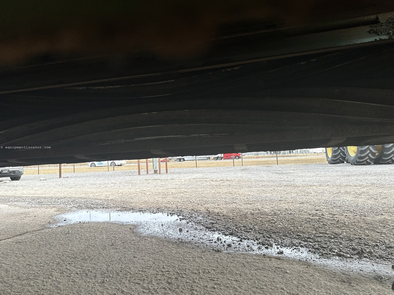 2024 John Deere W235R Image 10