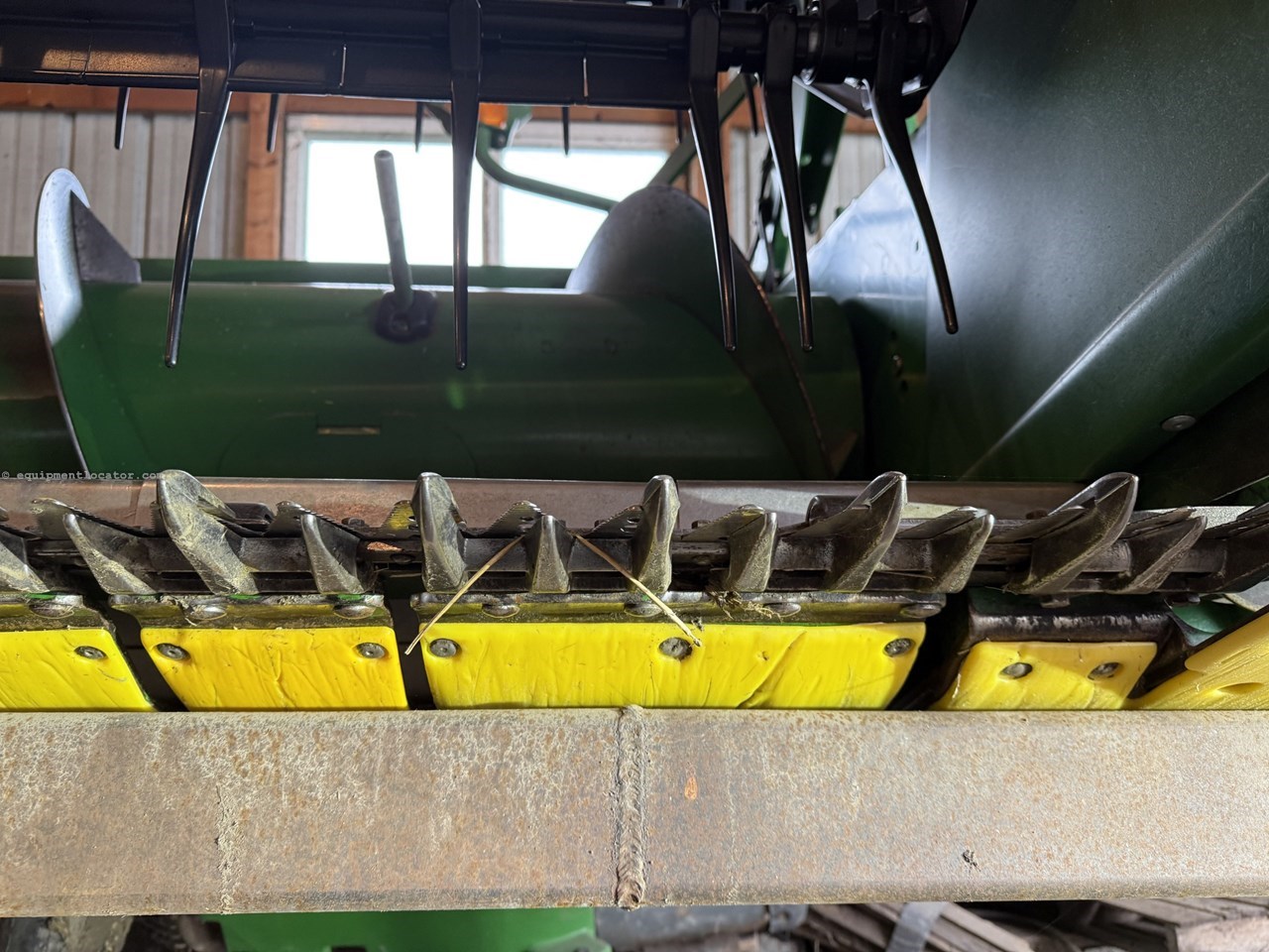 2004 John Deere 630F Image 10