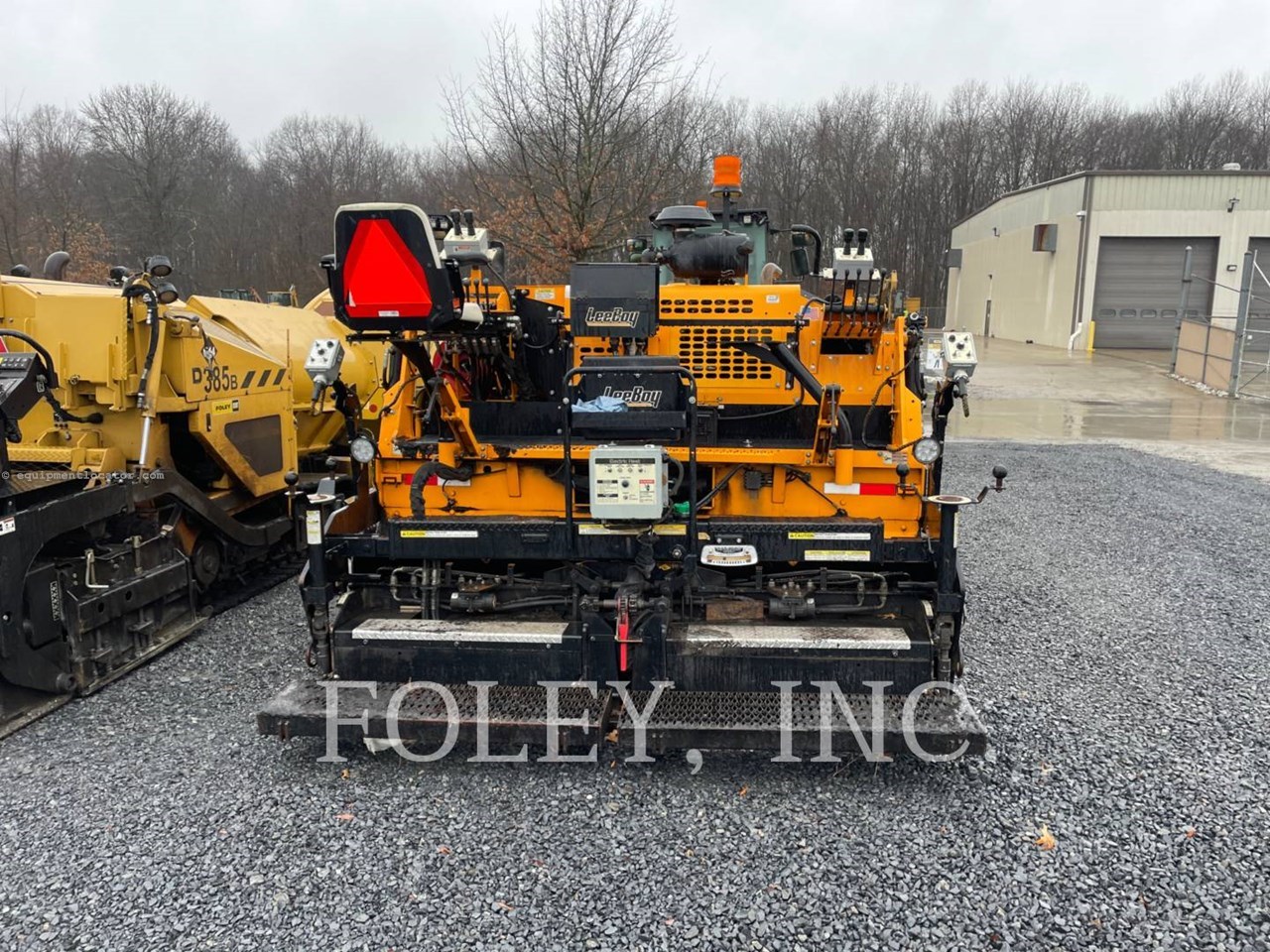 2022 Leeboy 8510 Image 10