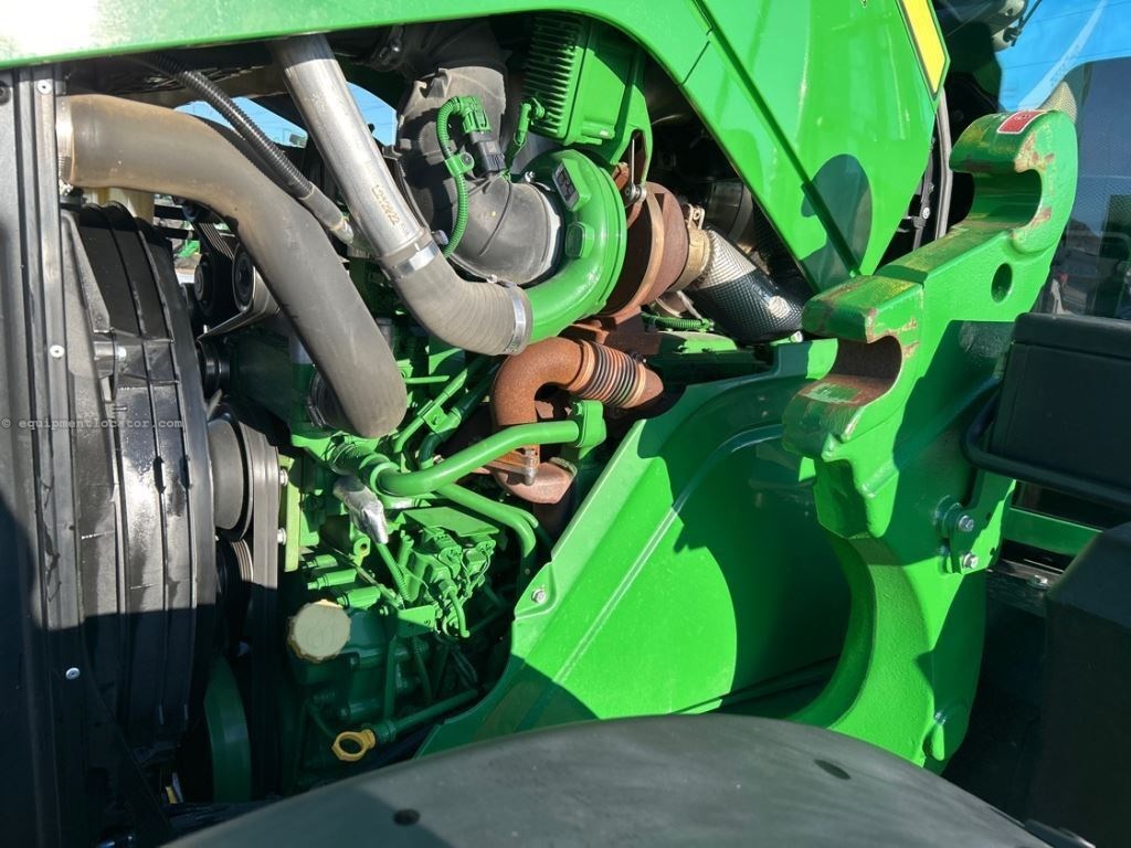 2021 John Deere 6155M Image 10