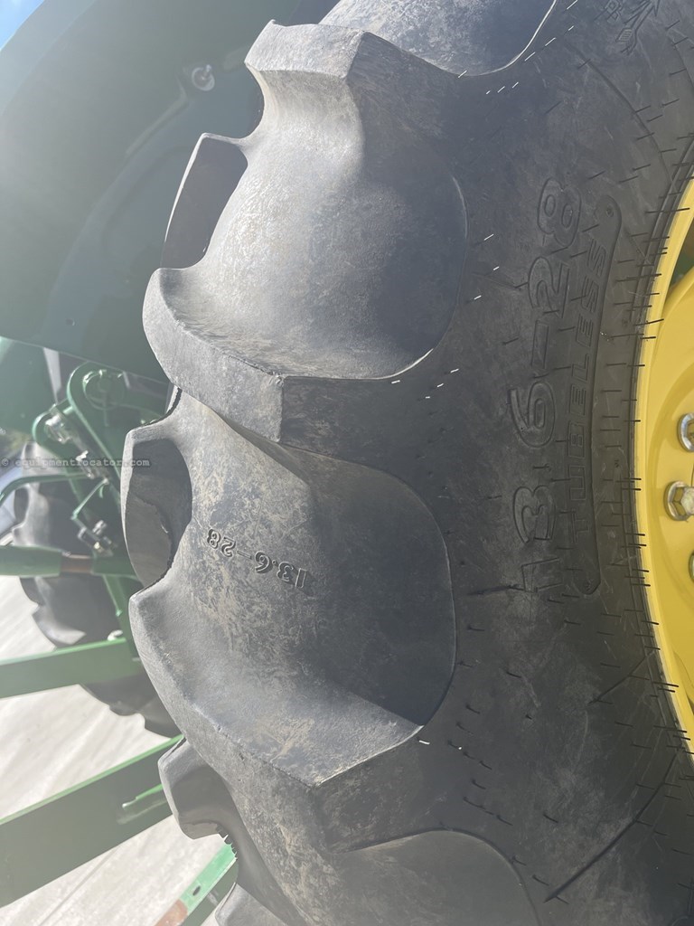 2015 John Deere 5045E Image 10
