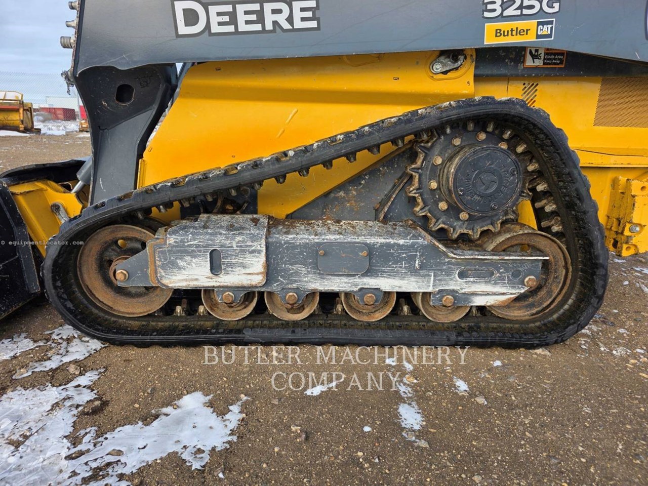 2021 John Deere 325G Image 10