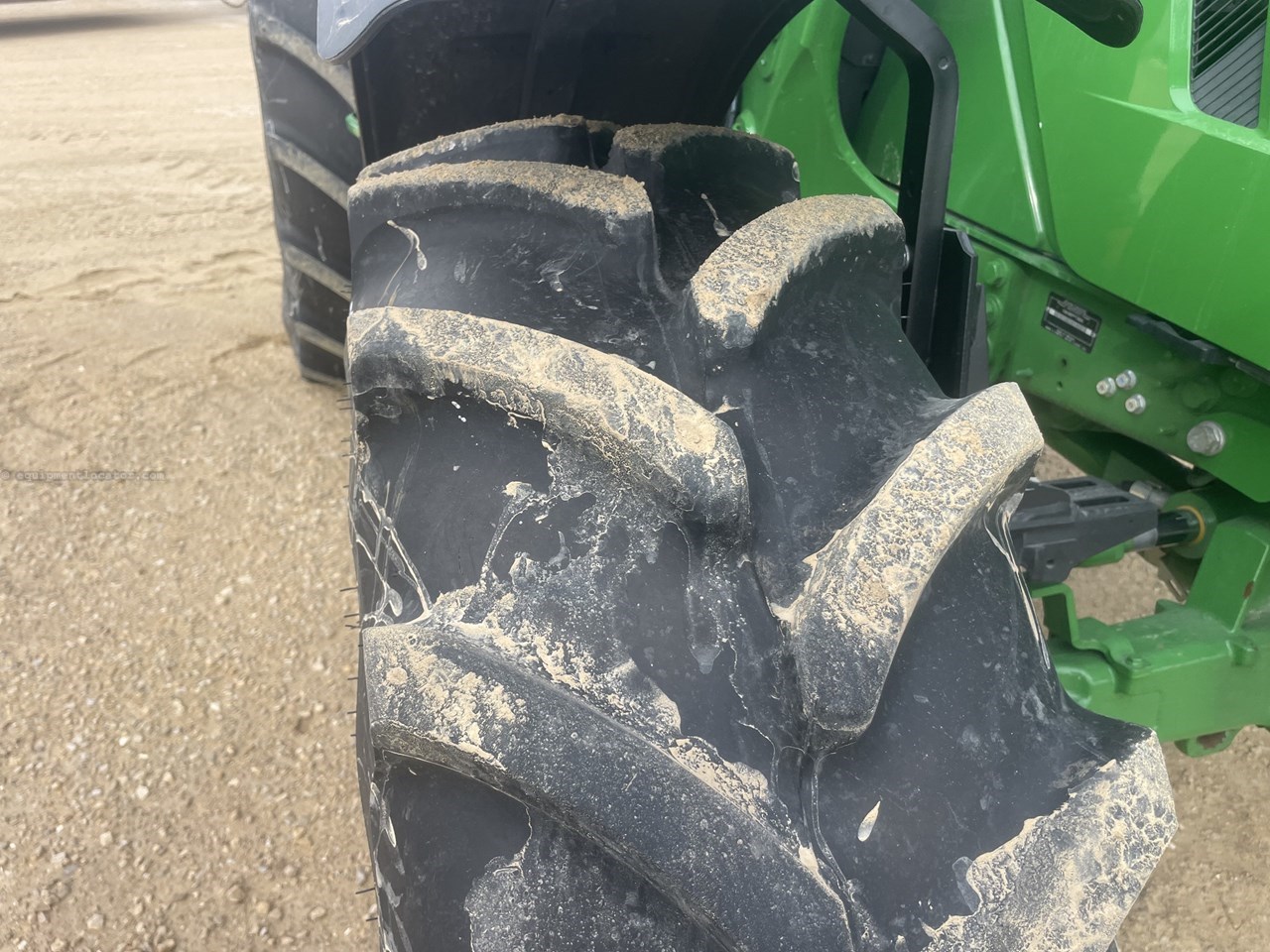 2023 John Deere 6R 140 Image 10