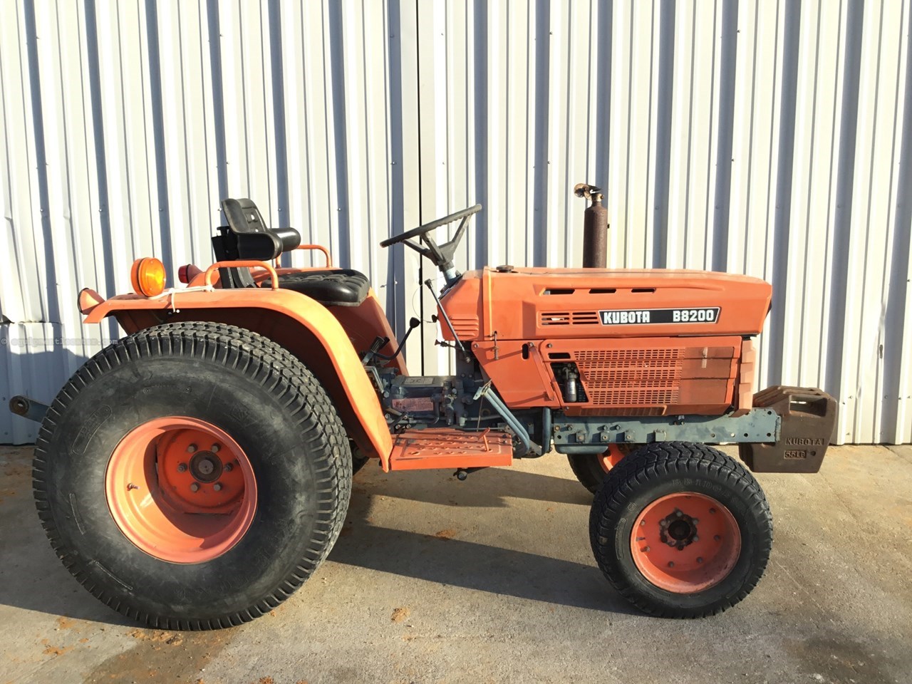 1985 Kubota B8200 Image 4
