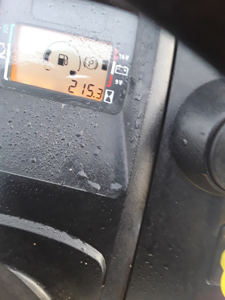 2017 John Deere X370 Image 3