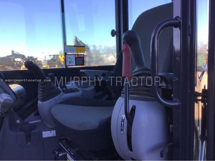 2024 John Deere 35 P Image 10