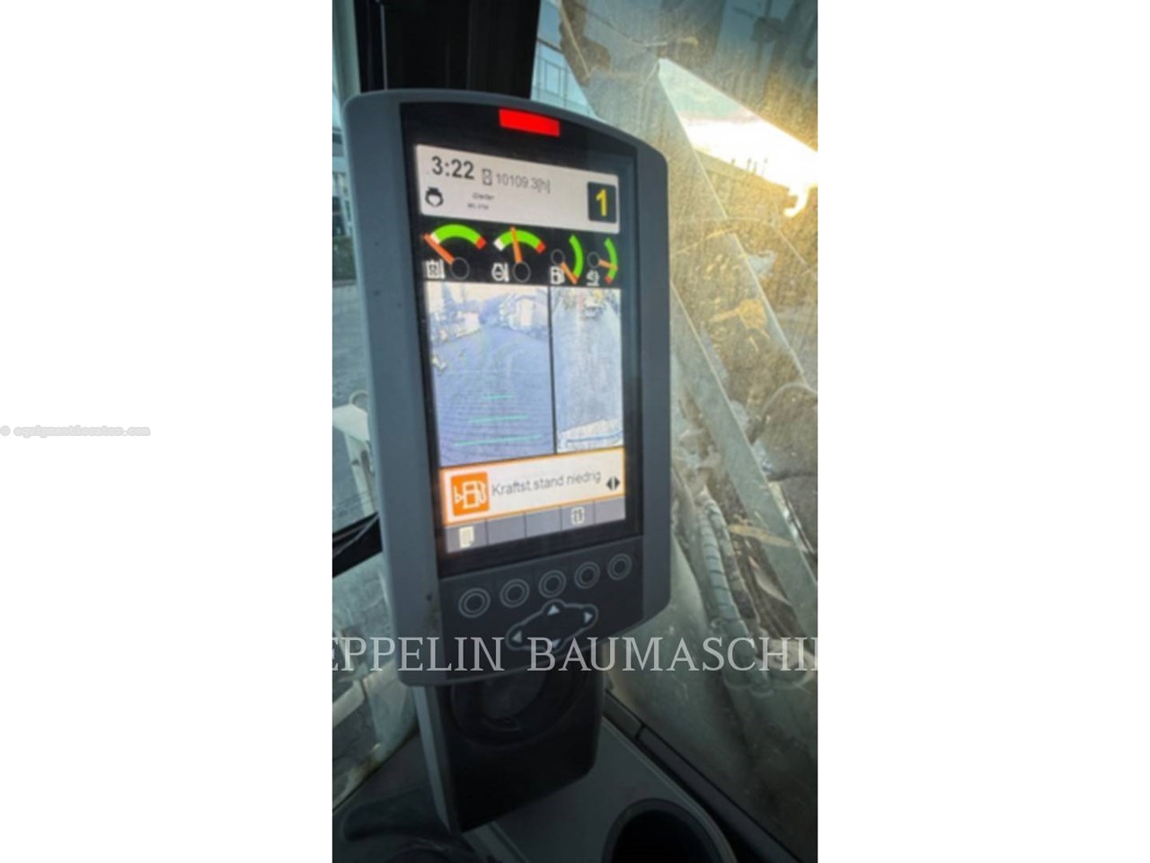 2017 Caterpillar 340F Image 10