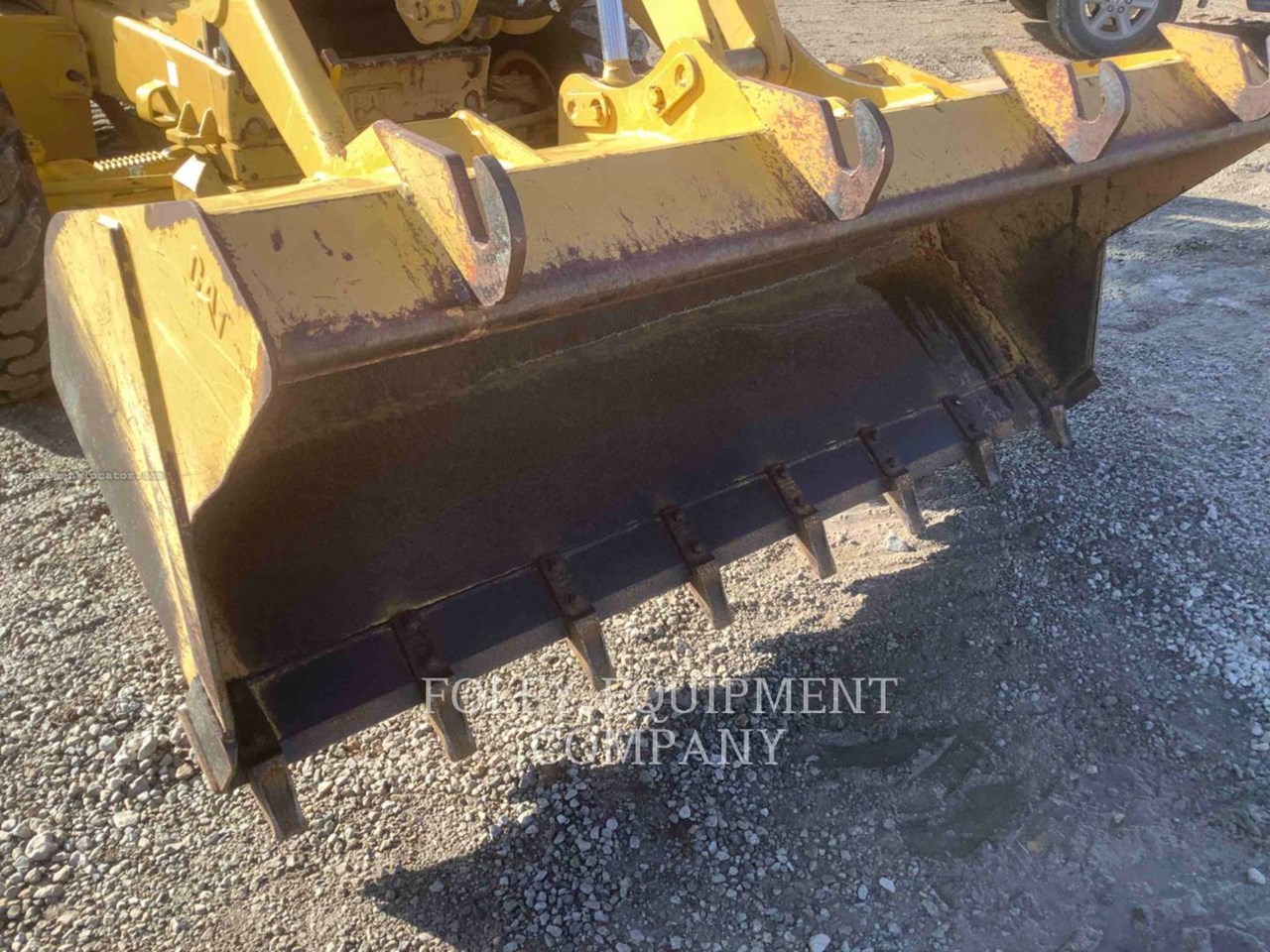 2004 Caterpillar 420D Image 10