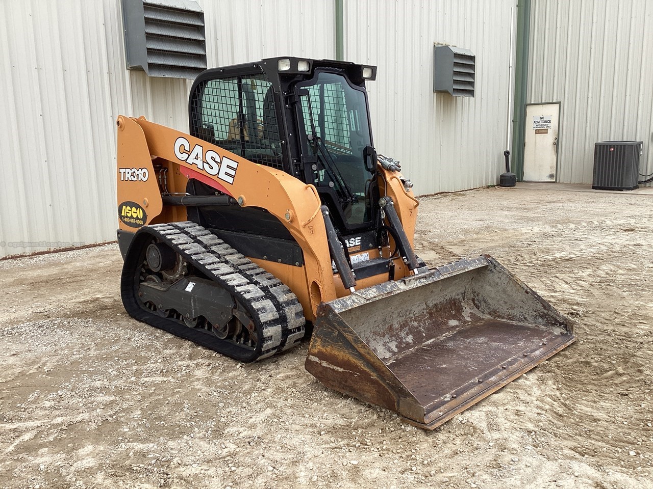 2018 Case TR310 Image 10