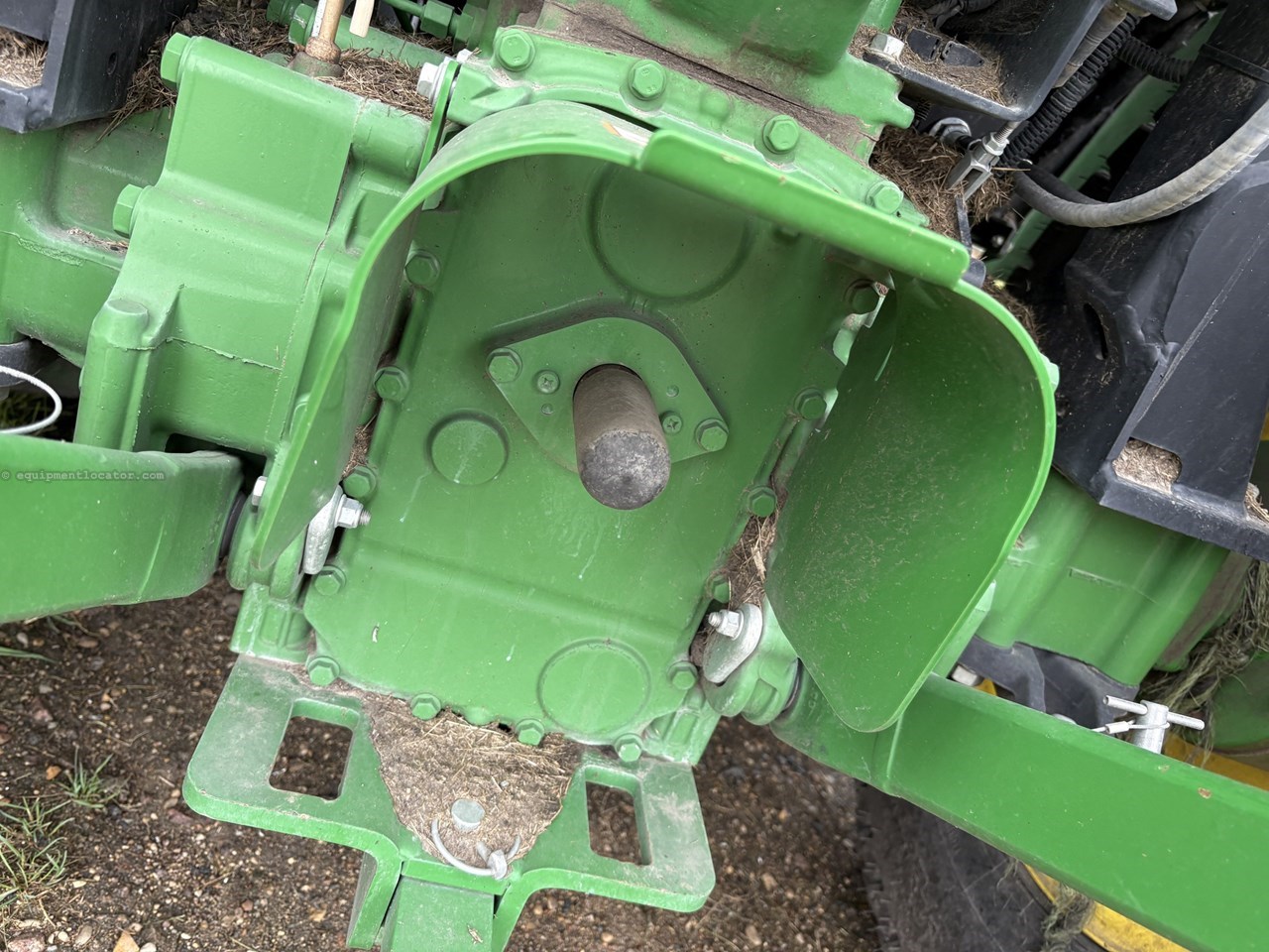 2021 John Deere 3046R Image 10