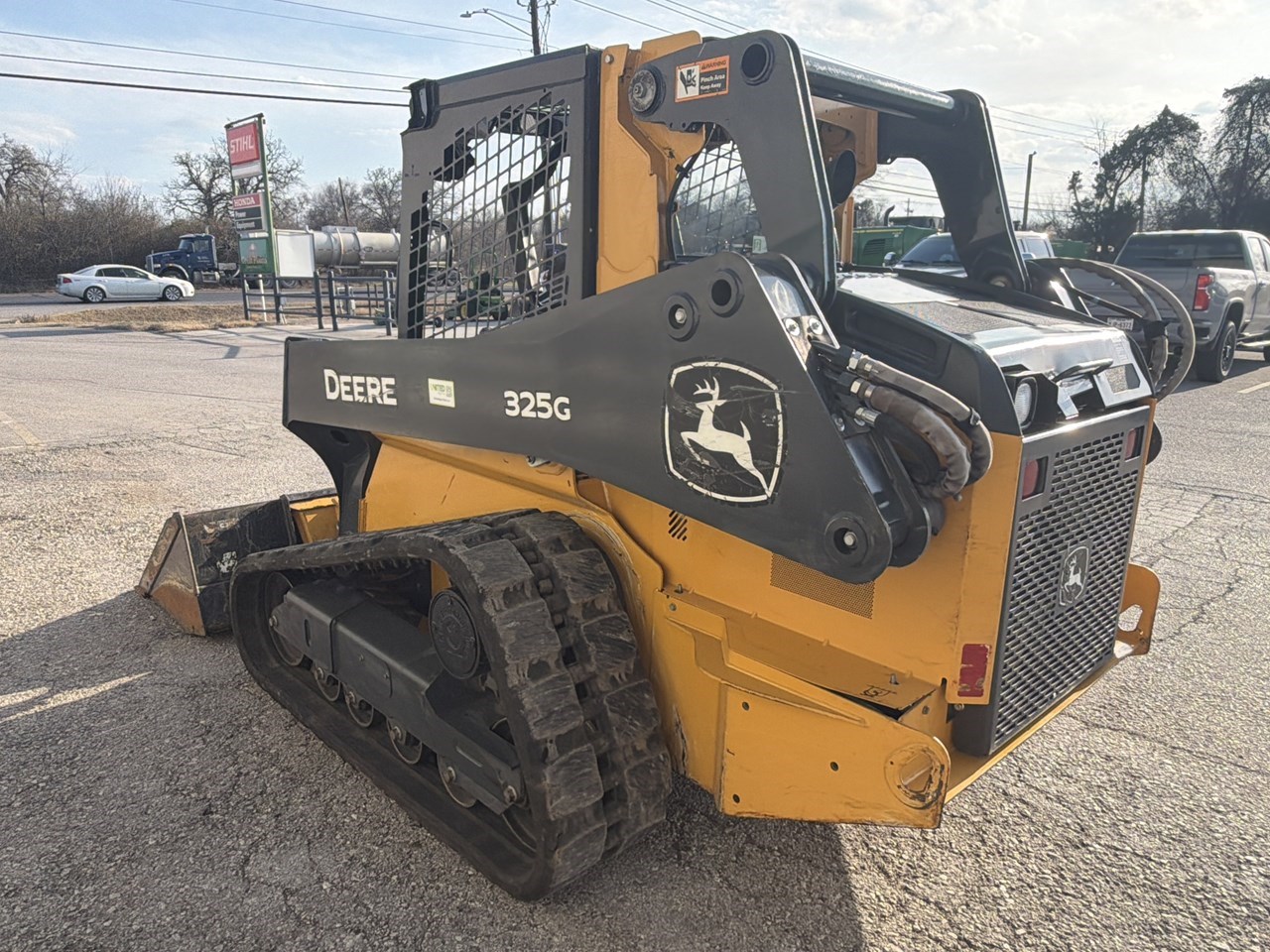 2023 John Deere 325G Image 10
