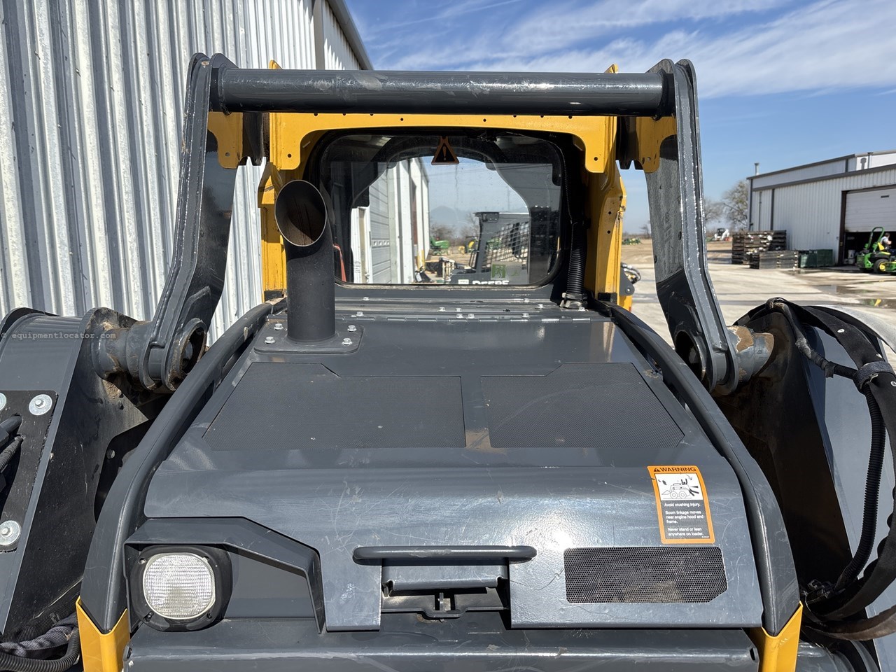 2023 John Deere 325G Image 10