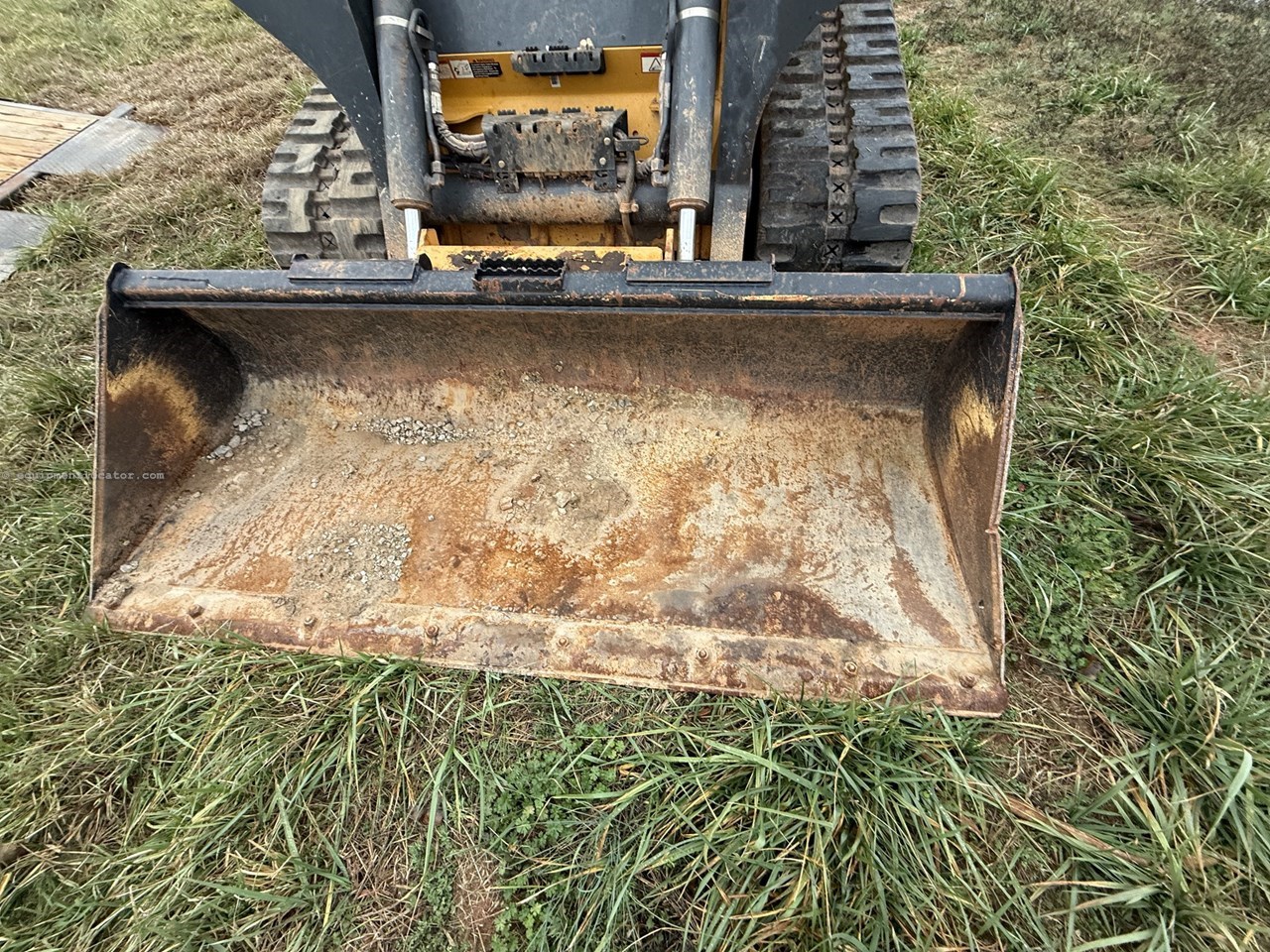 2021 John Deere 333G Image 10