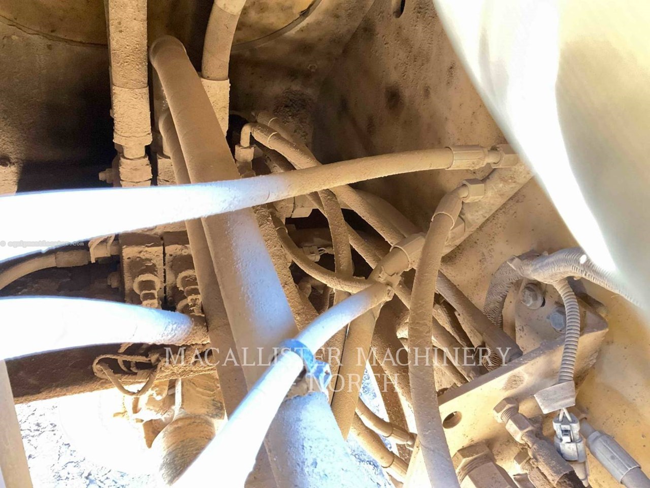 2015 Caterpillar 938M RQ Image 10