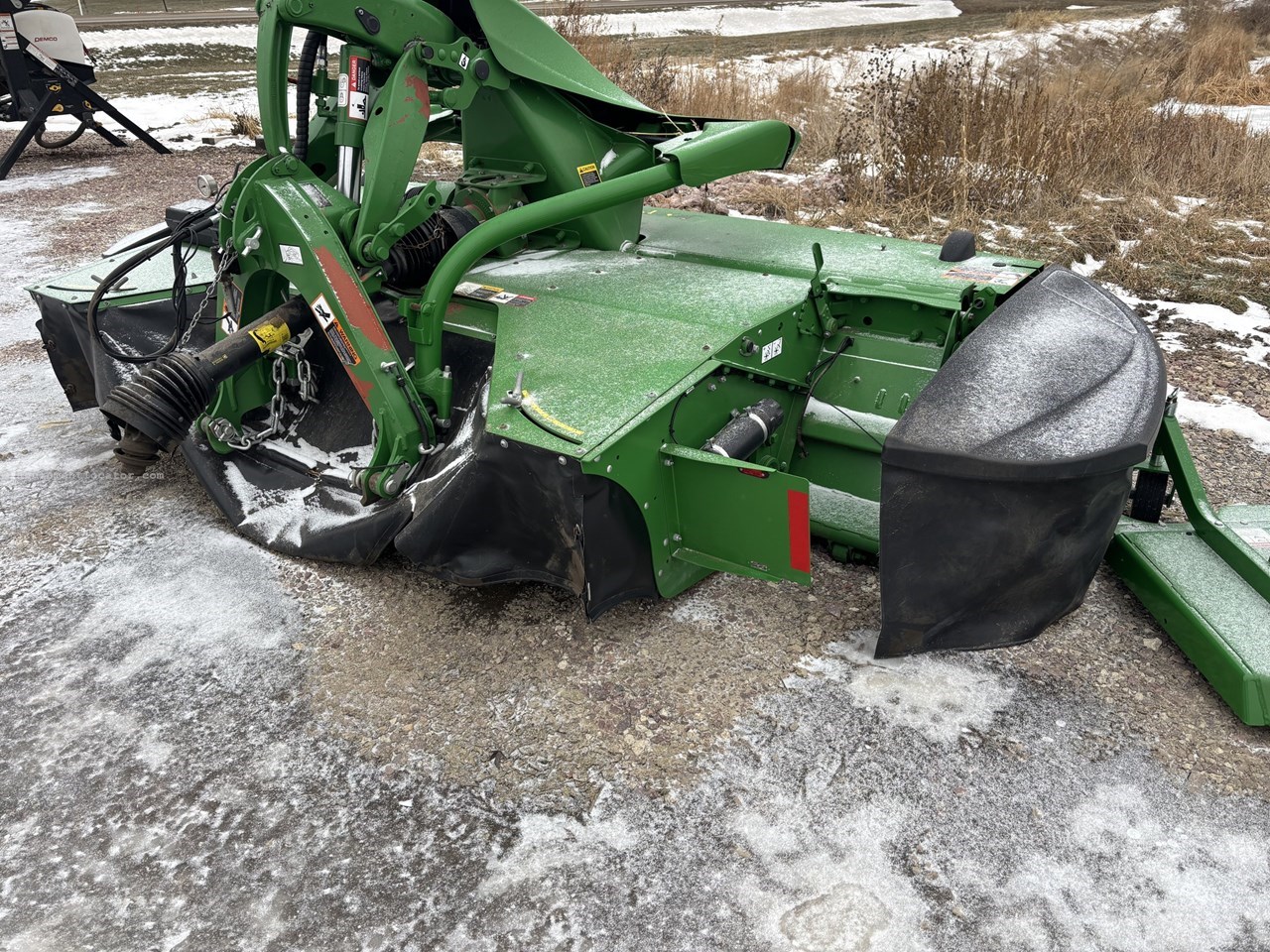 2023 John Deere R990R Image 14
