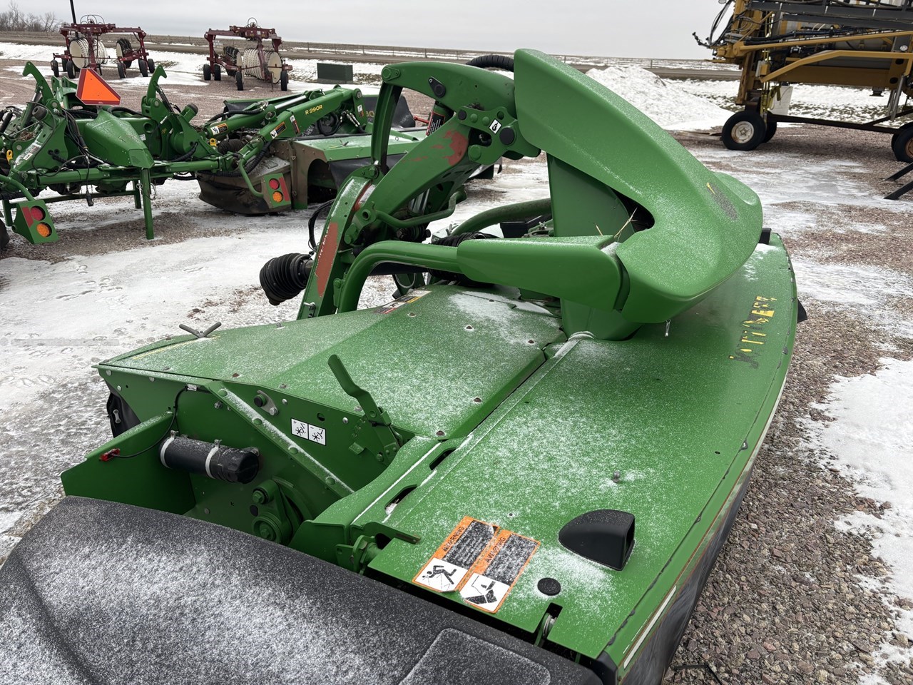 2023 John Deere R990R Image 24