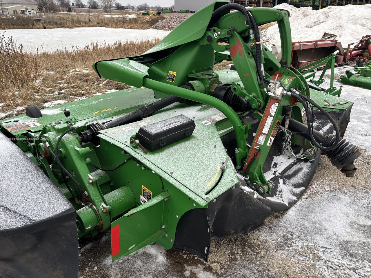 2023 John Deere R990R Image 29