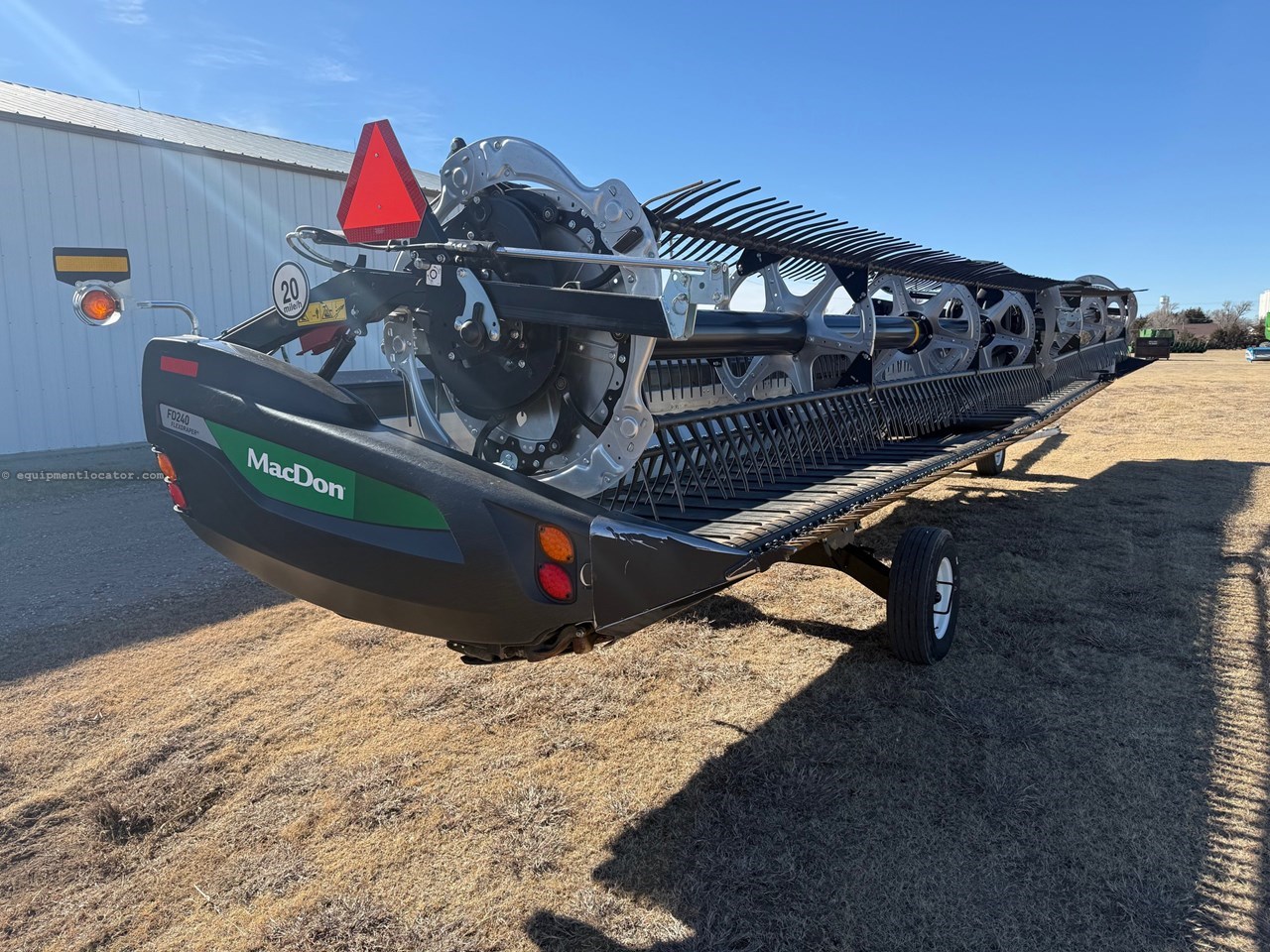 2024 MacDon FD240 Image 2