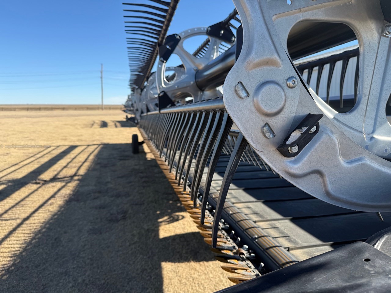 2024 MacDon FD240 Image 17