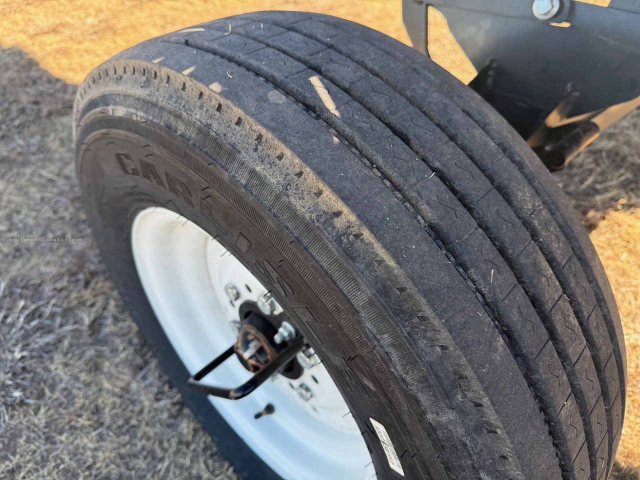 2024 MacDon FD240 Image 31