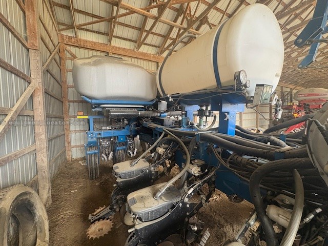 2014 Kinze 4900-16 Image 10