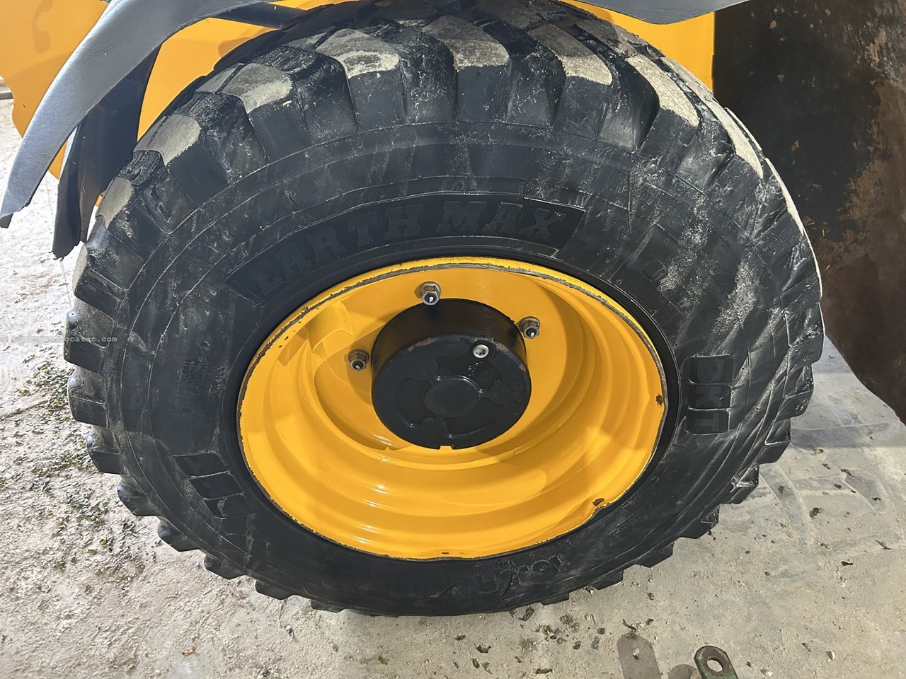 2017 JCB 541-70 Agri Image 11